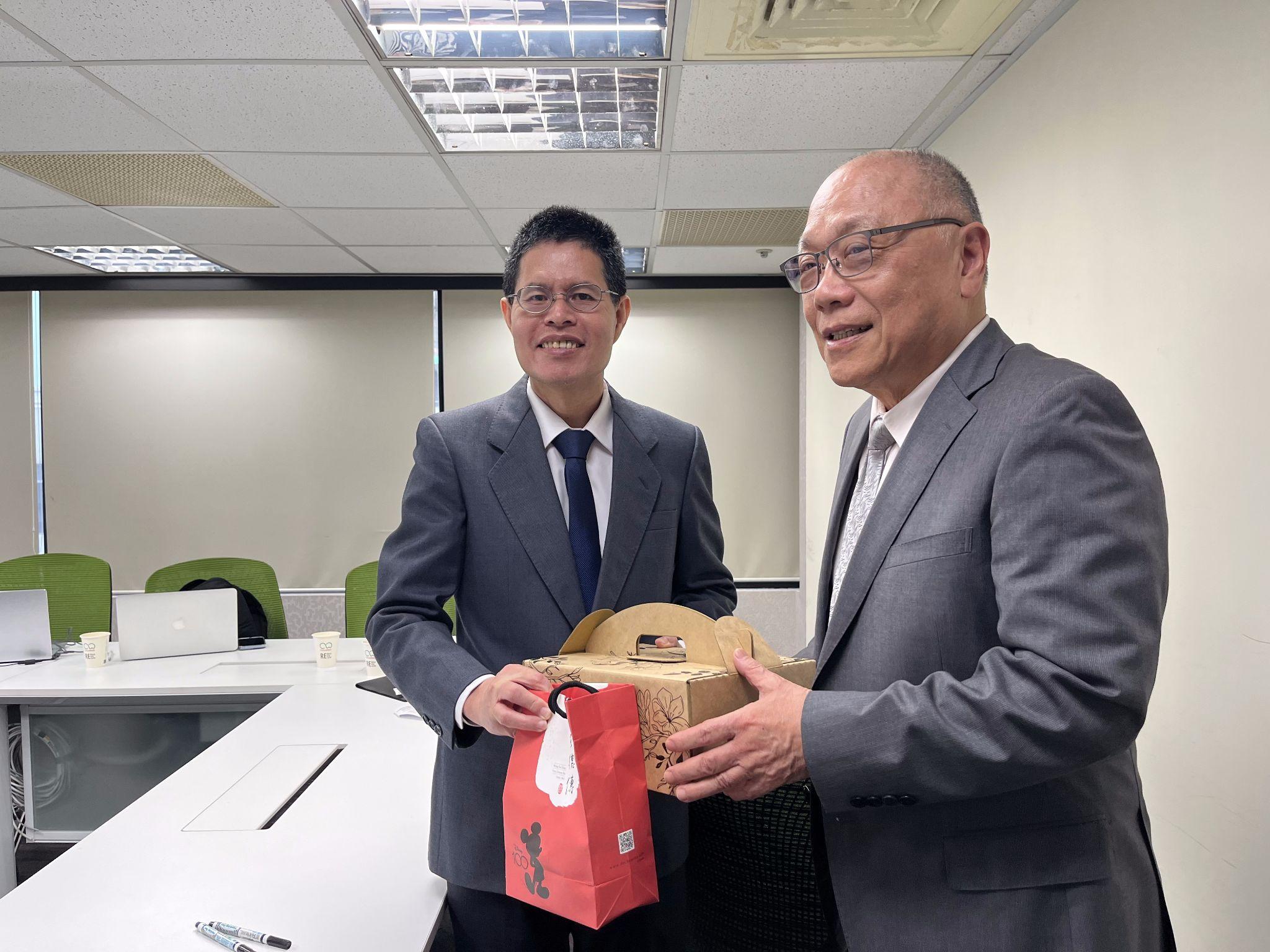 老牌企業的堅持與創新：中華紙漿轉型之路 黃鯤雄董事長 專訪 1