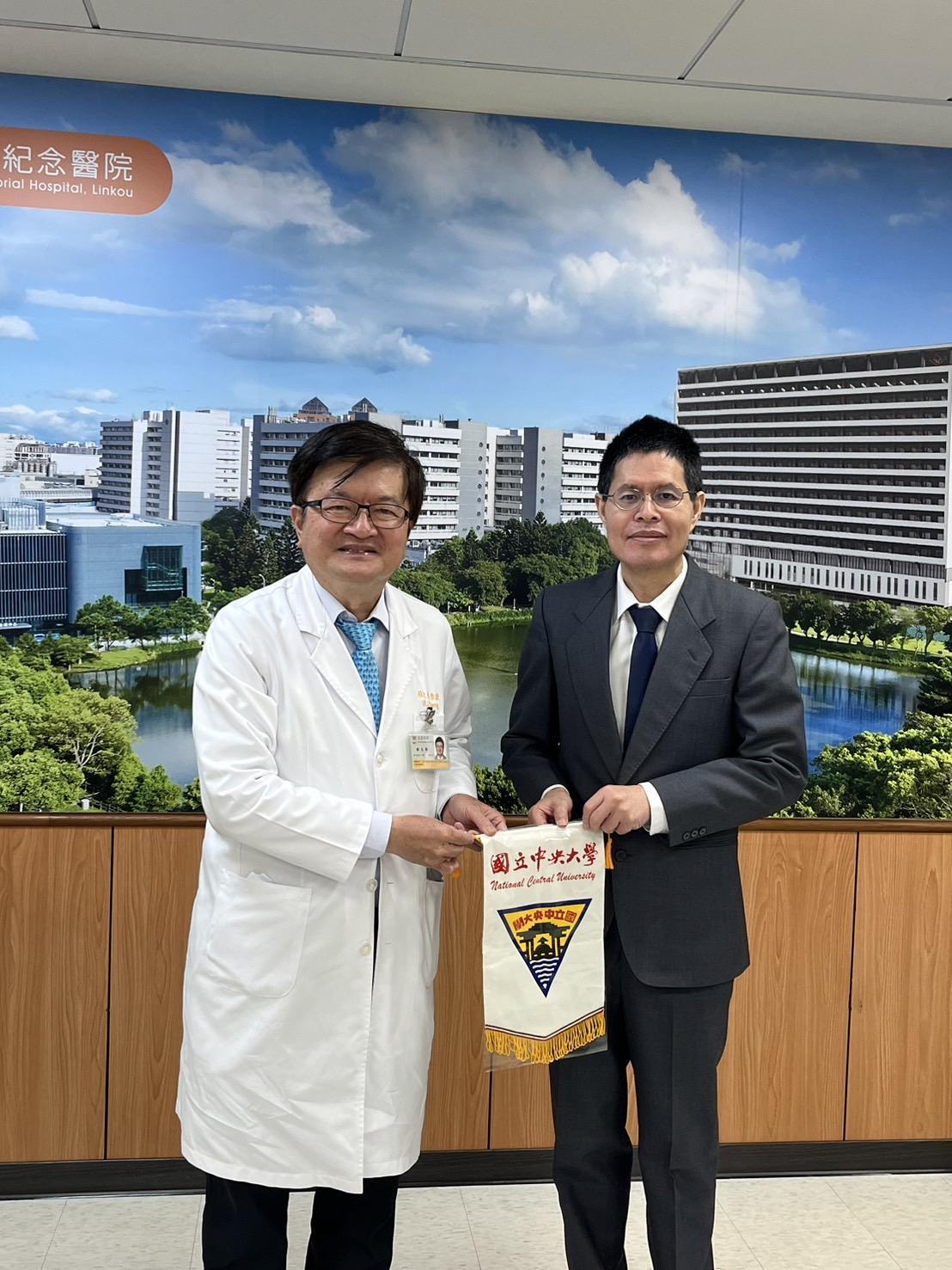 懸壺濟世的新創醫生：行醫與創新之路 程文俊主任委員 專訪 1