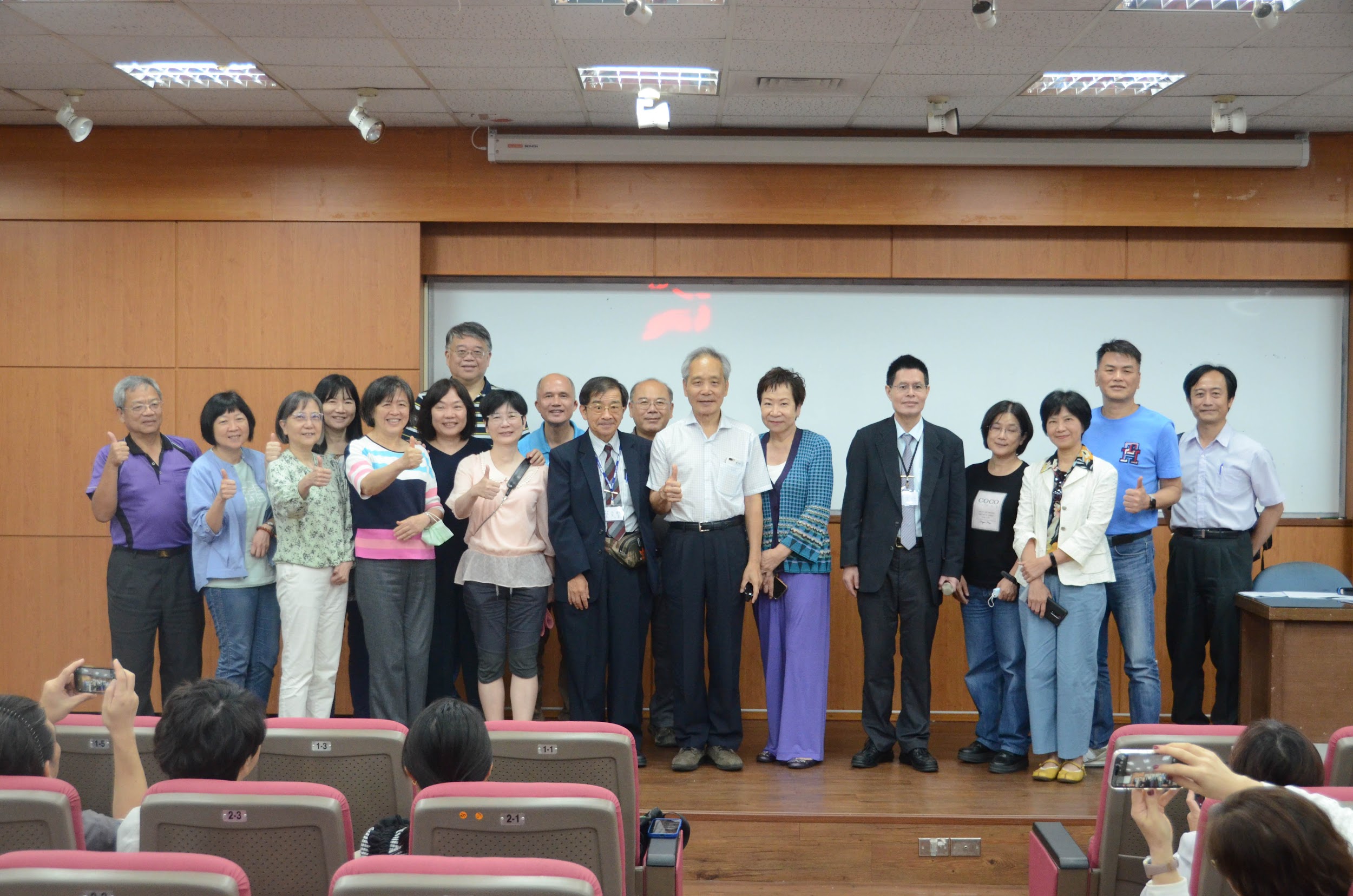 值得載入系史的一天 中央大學企管系四十週年系友回娘家紀實 6